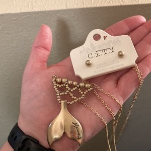 😎3/$10 🆕🧜🏻‍♀️C.I.T.Y- Mermaid Necklace and earrings
